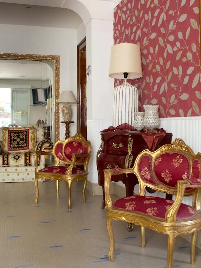**  Hotel Bolognese Bellevue Riccione Italien