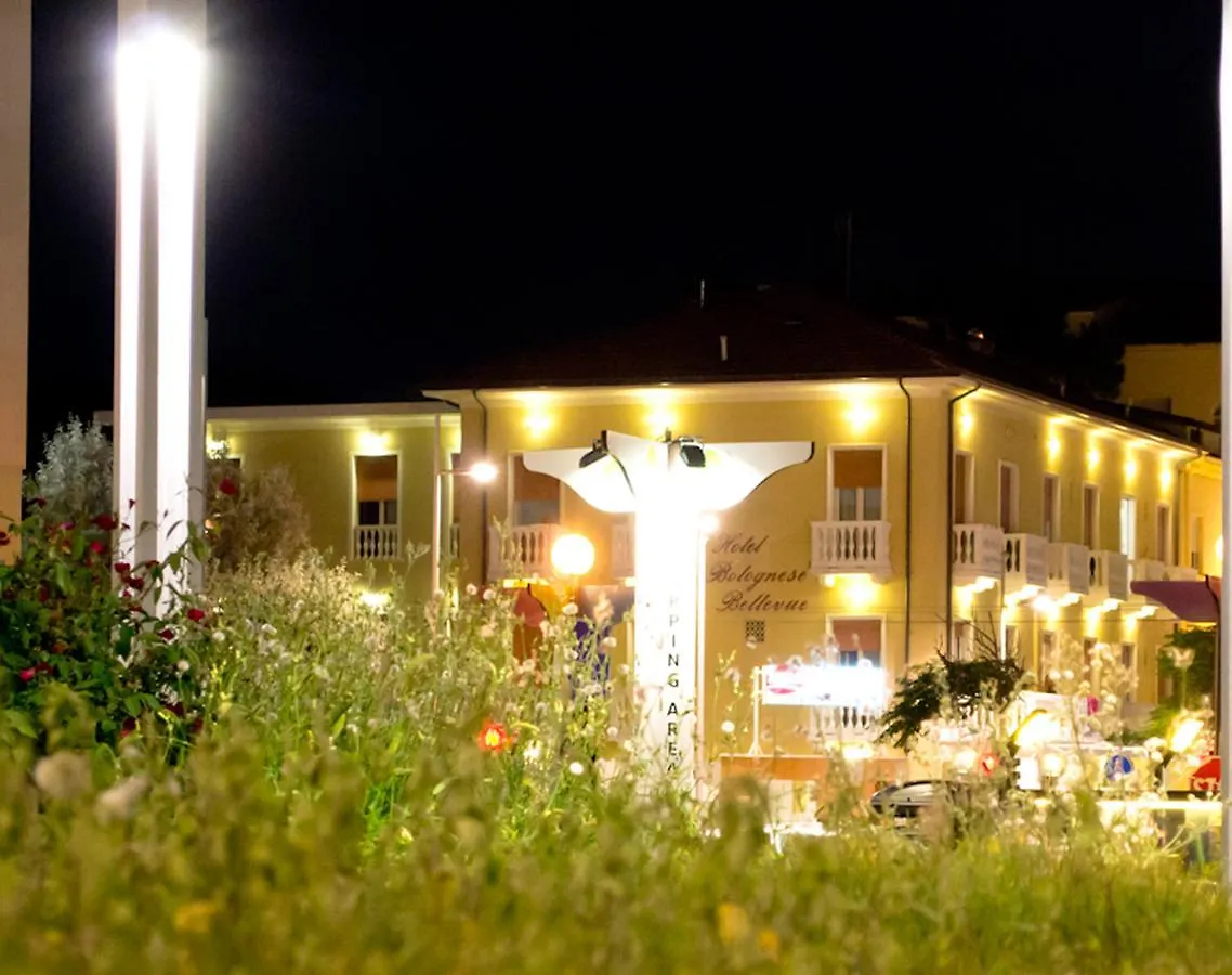 **  Hotel Bolognese Bellevue Riccione Italien